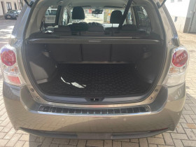 Toyota Verso 147 VVT-i CVT BVA  occasion  Beaupuy - photo n6