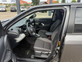 Toyota Yaris Cross Hybride 116h 2WD  occasion  Beaupuy - photo n7