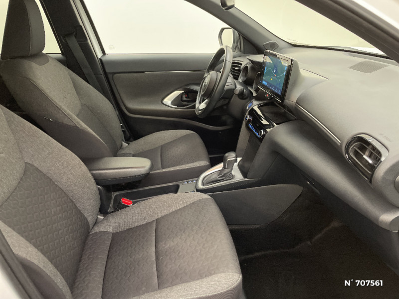 Toyota Yaris Cross Yaris Cross Hybride 116h 2WD Design 2022 - photo n°10 Toyota Yaris Cross Yaris Cross Hybride 116h 2WD Design  occasion à Rivery - photo n°10