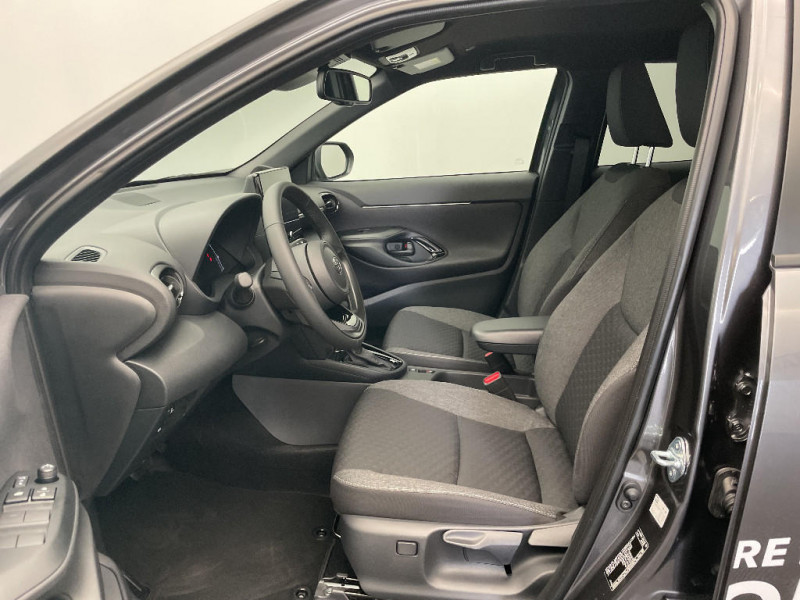 Toyota Yaris Cross Yaris Cross Hybride 116h 2WD Design 2025 - photo n°18 Toyota Yaris Cross Yaris Cross Hybride 116h 2WD Design  occasion à Beauvais - photo n°18