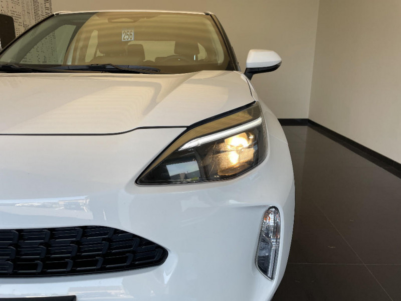 Toyota Yaris Cross Yaris Cross Hybride 116h 2WD Dynamic 2024 - photo n°20 Toyota Yaris Cross Yaris Cross Hybride 116h 2WD Dynamic  occasion à Saint-Maximin - photo n°20