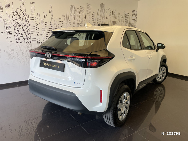 Toyota Yaris Cross Yaris Cross Hybride 116h 2WD Dynamic 2024 - photo n°4 Toyota Yaris Cross Yaris Cross Hybride 116h 2WD Dynamic  occasion à Saint-Maximin - photo n°4