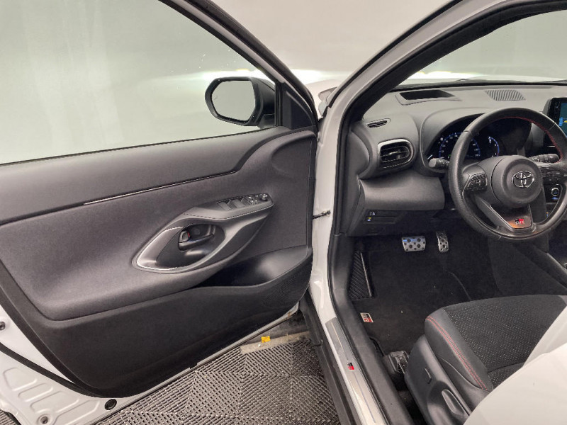 Toyota Yaris Cross Yaris Cross Hybride 116h 2WD GR SPORT  occasion  Saint-Quentin - photo n18