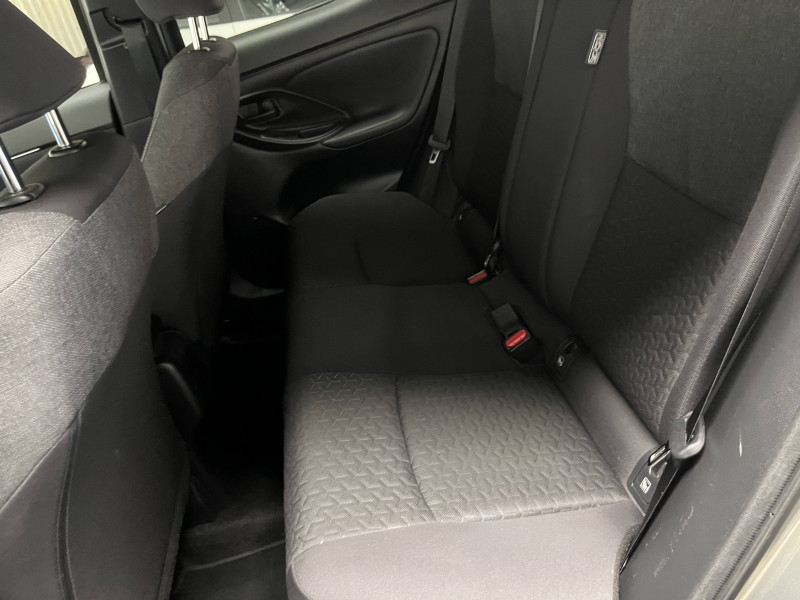 Toyota Yaris Cross Yaris Cross Hybride 116h AWD-i Design 5p 2023 - photo n°10 Toyota Yaris Cross Yaris Cross Hybride 116h AWD-i Design 5p  occasion à PERIGUEUX - photo n°10