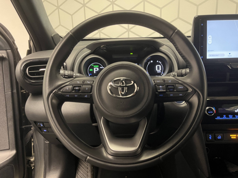 Toyota Yaris Cross Yaris Cross Hybride 116h AWD-i Design 5p 2023 - photo n°9 Toyota Yaris Cross Yaris Cross Hybride 116h AWD-i Design 5p  occasion à PERIGUEUX - photo n°9