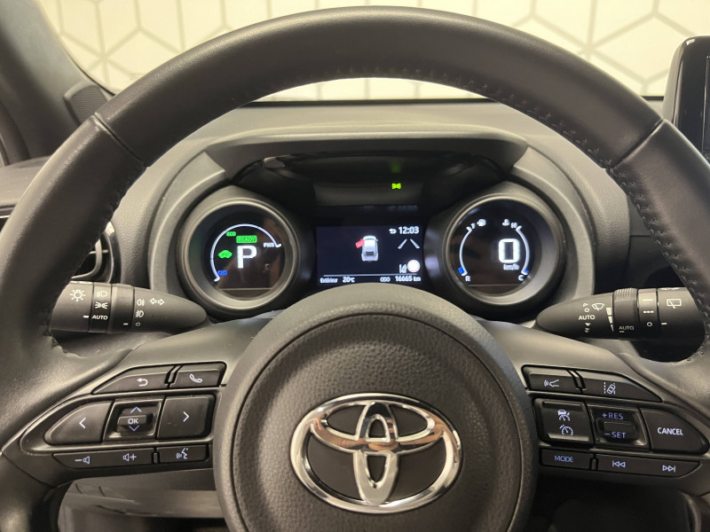 Toyota Yaris Cross Yaris Cross Hybride 116h AWD-i Design 5p 2023 - photo n°17 Toyota Yaris Cross Yaris Cross Hybride 116h AWD-i Design 5p  occasion à PERIGUEUX - photo n°17