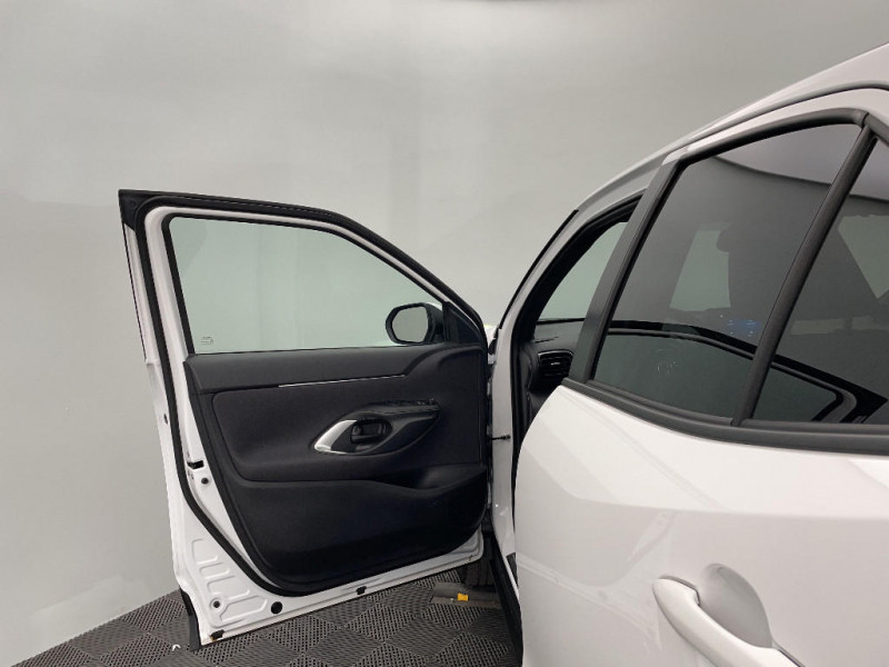 Toyota Yaris Cross Yaris Cross Hybride 116h AWD-i Design 2024 - photo n°19 Toyota Yaris Cross Yaris Cross Hybride 116h AWD-i Design  occasion à Saint-Quentin - photo n°19