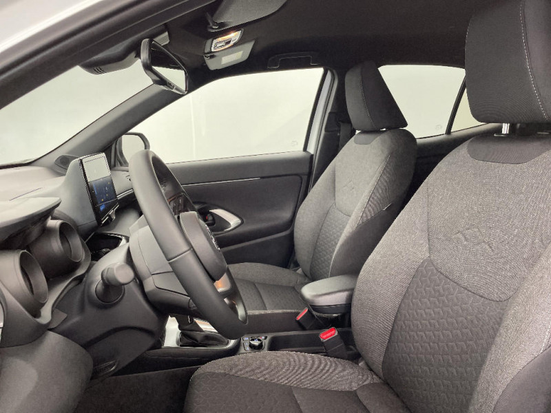 Toyota Yaris Cross Yaris Cross Hybride 116h AWD-i Design 2024 - photo n°18 Toyota Yaris Cross Yaris Cross Hybride 116h AWD-i Design  occasion à Saint-Quentin - photo n°18