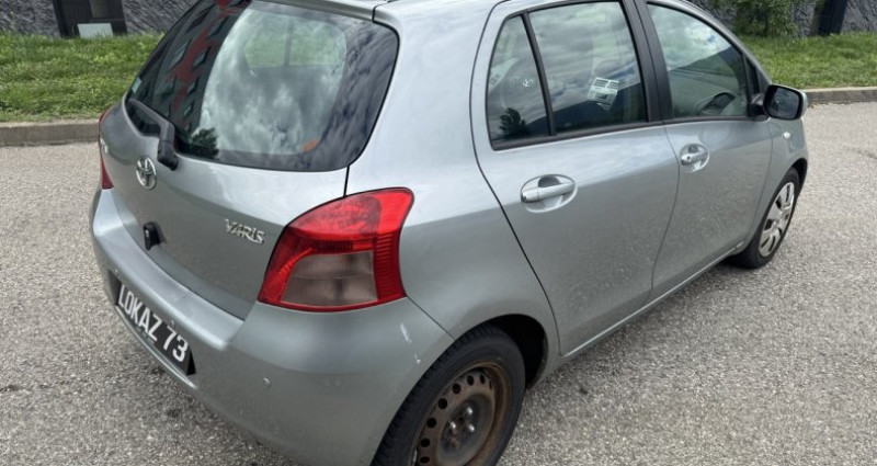 Toyota Yaris 1.3 VVT-i 87cv 2007 - photo n°5 Toyota Yaris 1.3 VVT-i 87cv  occasion à VIVIERS-DU-LAC - photo n°5