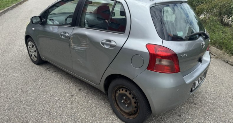 Toyota Yaris 1.3 VVT-i 87cv 2007 - photo n°3 Toyota Yaris 1.3 VVT-i 87cv  occasion à VIVIERS-DU-LAC - photo n°3