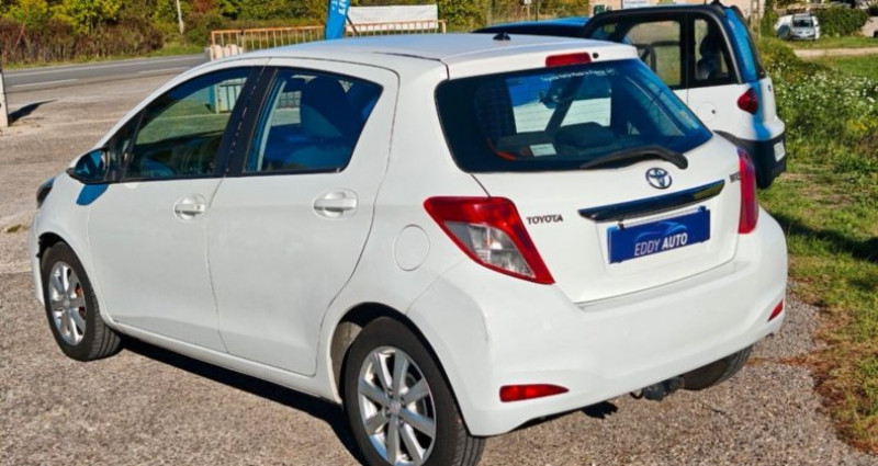 Toyota Yaris 1.3 vvti 2013 - photo n°3 Toyota Yaris 1.3 vvti  occasion à Brignoles - photo n°3