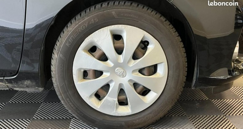 Toyota Yaris 1.5 VVTI 100H 75 HYBRID FULL-HYBRID DYNAMIC BVA 2012 - photo n°6 Toyota Yaris 1.5 VVTI 100H 75 HYBRID FULL-HYBRID DYNAMIC BVA  occasion à Saint-Apollinaire - photo n°6