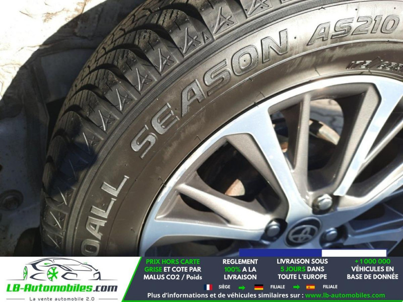 Toyota Yaris 110 VVT-i BVM  occasion � Beaupuy - photo n�6