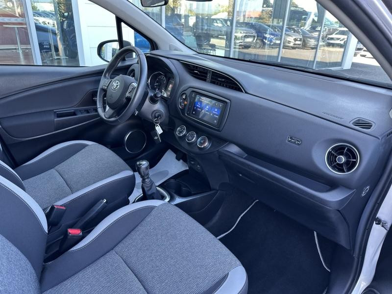 Toyota Yaris 110 VVT-i Design Y20 5p MY19 2020 - photo n°15 Toyota Yaris 110 VVT-i Design Y20 5p MY19  occasion à Gien - photo n°15