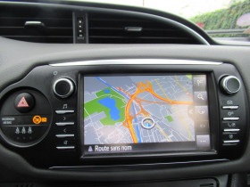 Toyota Yaris 114H FRANCE BUSINESS 5P  occasion � Toulouse - photo n�5