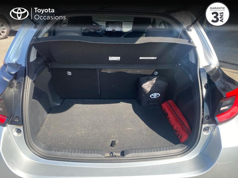 Toyota Yaris 116h Design 5p MY21  occasion  CHAMBOURCY - photo n10
