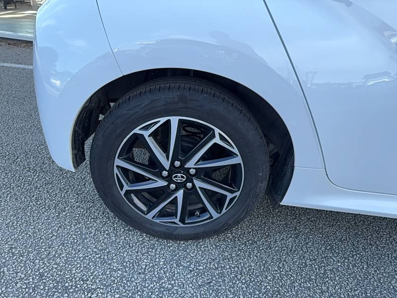 Toyota Yaris 120 VVT-i Design  occasion  Brive la Gaillarde - photo n9