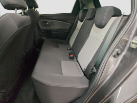 Toyota Yaris 70 VVT-i BVM  occasion  Beaupuy - photo n6