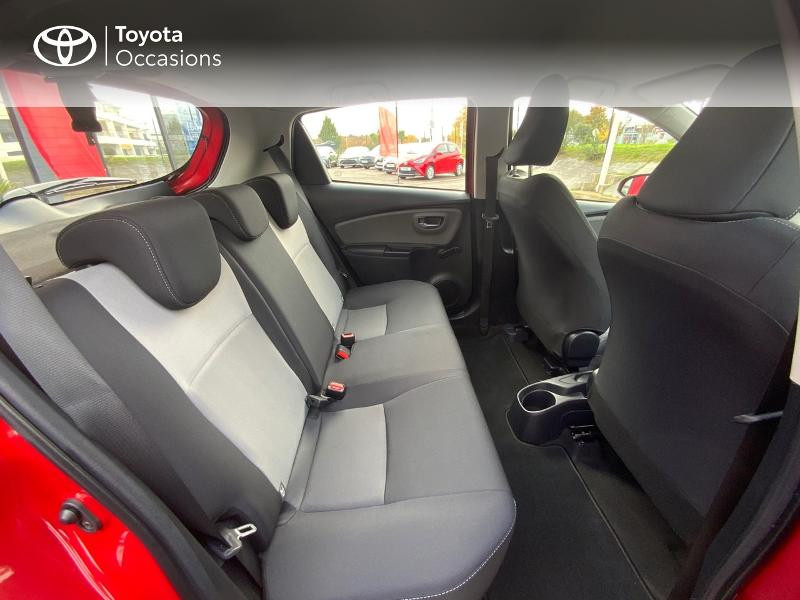 Toyota Yaris 70 VVT-i Ultimate 5p  occasion à Pluneret - photo n°7