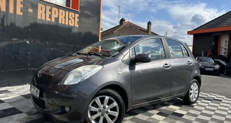Toyota Yaris 87 VVT-I LUNA PACK 5P