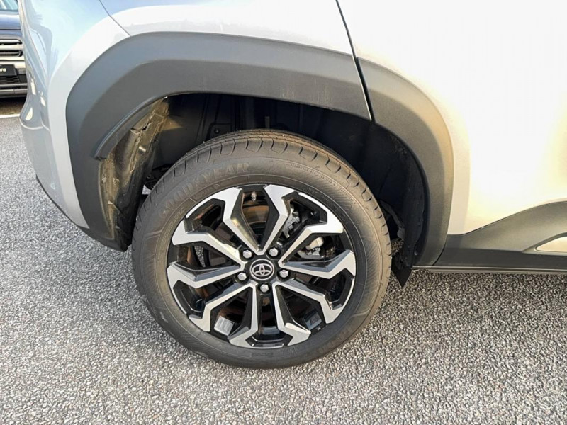 Toyota Yaris Cross Hybride 116h 2WD Design 5p  occasion  Brive la Gaillarde - photo n9