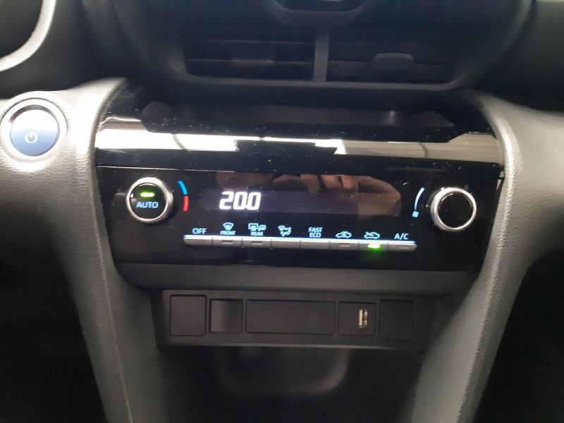 Toyota Yaris Cross Hybride 116h 2WD Design 5p  occasion  Prigueux - photo n10