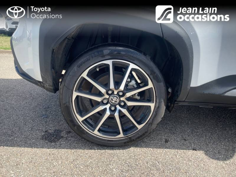 Toyota Yaris Cross Hybride 116h 2WD GR SPORT  occasion  Chatuzange-le-Goubet - photo n9