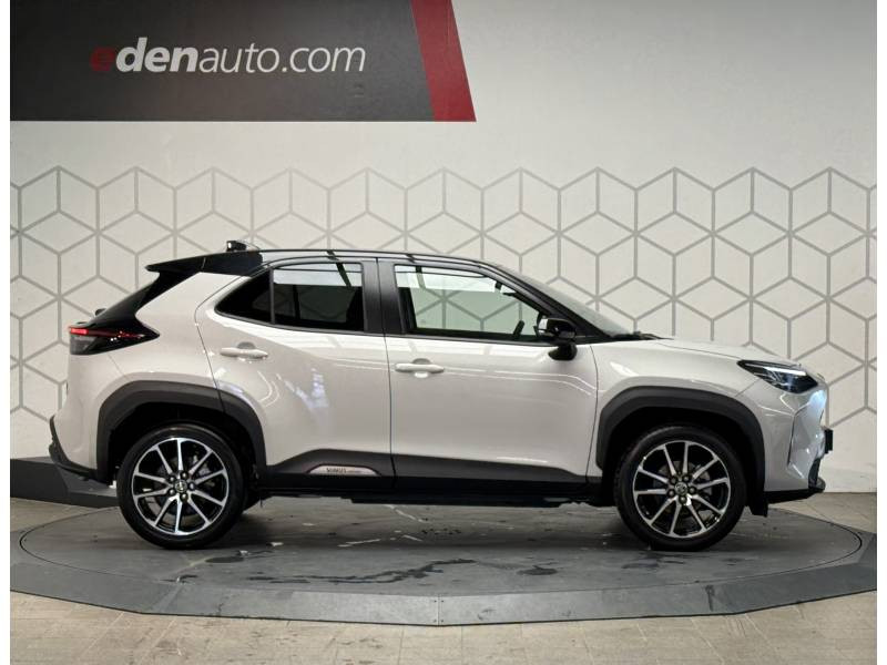 Toyota Yaris Cross Hybride 116h 2WD GR SPORT  occasion  Saint Laurent des Vignes - photo n4