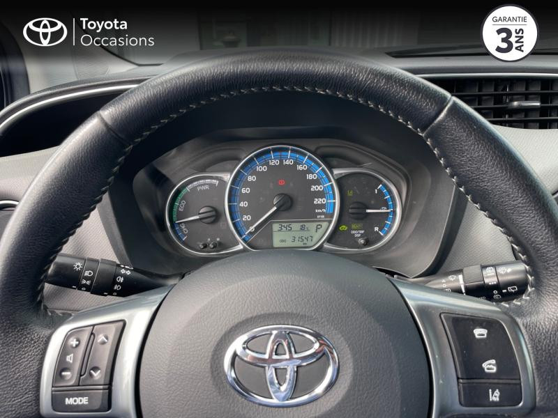 Toyota Yaris HSD 100h Dynamic 5p  occasion à VANNES - photo n°13