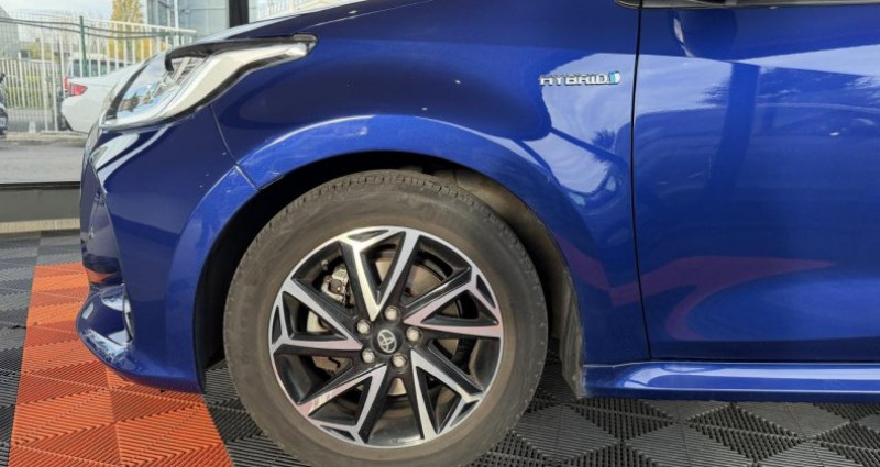Toyota Yaris Hybrid 116h - BV e-CVT (MY21) Dynamic Business   Stage Acade  occasion � Les Ulis - photo n�3