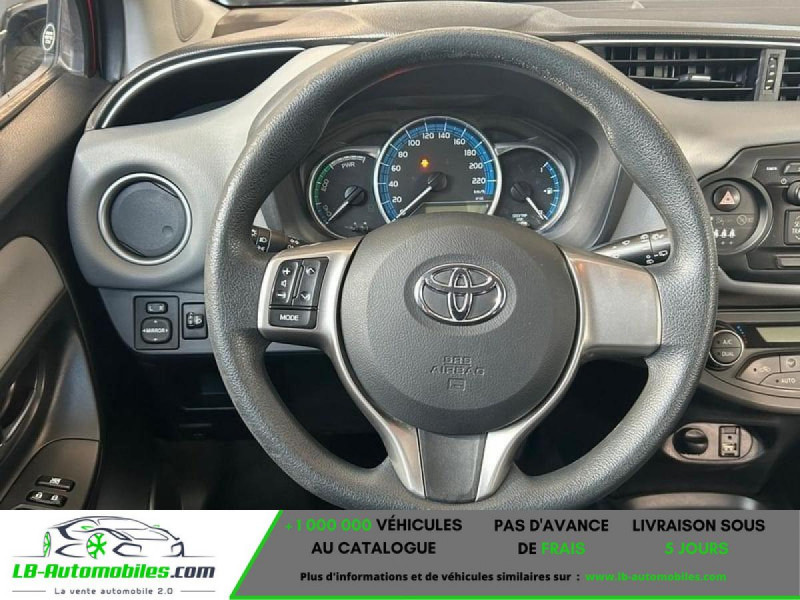 Toyota Yaris HYBRIDE 100ch  occasion � Beaupuy - photo n�9
