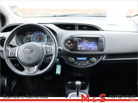 Toyota Yaris HYBRIDE 100ch  occasion  Beaupuy - photo n2