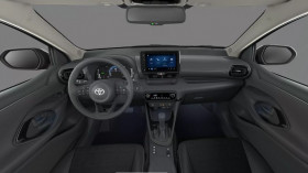 Toyota Yaris Hybride 116 bva design + sieges chauffants + radars av-ar  occasion � Ganges - photo n�2