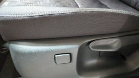 Toyota Yaris Hybride 116 bva design + sieges chauffants + radars av-ar  occasion � Ganges - photo n�13