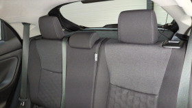 Toyota Yaris Hybride 116 bva design + sieges chauffants + radars av-ar  occasion � Ganges - photo n�8