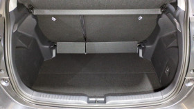 Toyota Yaris Hybride 116 bva design + sieges chauffants + radars av-ar  occasion � Ganges - photo n�5