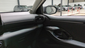 Toyota Yaris Hybride 116h design + sieges chauffants + volant chauffant  occasion  Ganges - photo n17