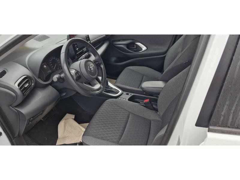 Toyota Yaris Hybride 116h Dynamic Business + Programme Toyota Experience 2021 - photo n°6 Toyota Yaris Hybride 116h Dynamic Business + Programme Toyota Experience  occasion à Montauban - photo n°6