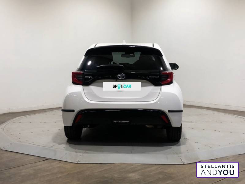 Toyota Yaris Hybride 116h Iconic  occasion  CESSON-SEVIGNE - photo n4
