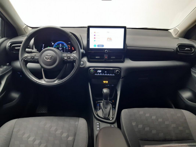 Toyota Yaris IV Hybride 116h Design 5p  occasion  Prigueux - photo n5