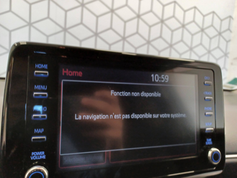 Toyota Yaris Yaris 120 VVT-i Design 5p 2022 - photo n°16 Toyota Yaris Yaris 120 VVT-i Design 5p  occasion à Saint-Laurent-des-Vignes - photo n°16