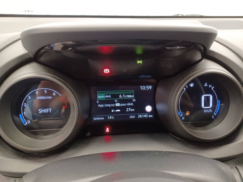 Toyota Yaris Yaris 120 VVT-i Design 5p 2022 - photo n°19 Toyota Yaris Yaris 120 VVT-i Design 5p  occasion à Saint-Laurent-des-Vignes - photo n°19