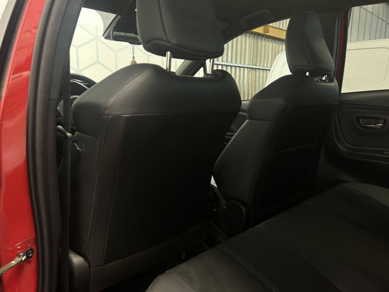 Toyota Yaris Yaris Hybride 100h GR SPORT 5p  occasion � PERIGUEUX - photo n�13