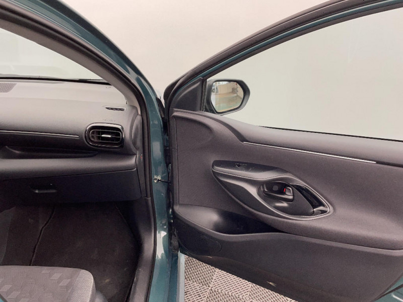Toyota Yaris Yaris Hybride 116h Design  occasion  Saint-Quentin - photo n20