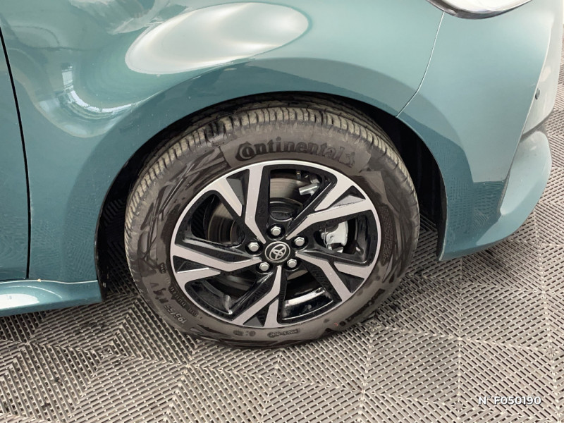 Toyota Yaris Yaris Hybride 116h Design  occasion  Saint-Quentin - photo n8