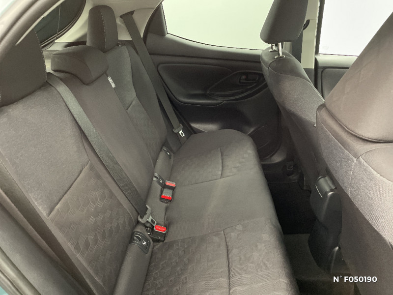 Toyota Yaris Yaris Hybride 116h Design  occasion  Saint-Quentin - photo n11