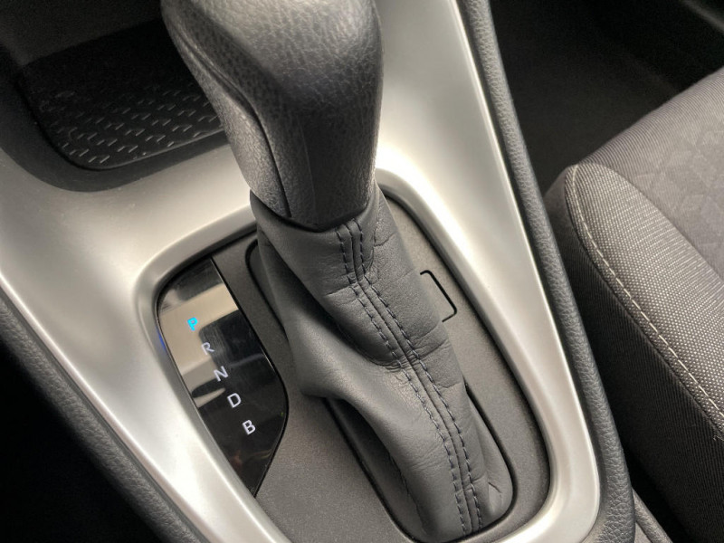 Toyota Yaris Yaris Hybride 116h Dynamic Business + Stage Hybrid Academy  occasion � Saint-Maximin - photo n�19