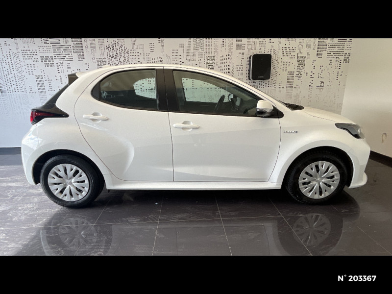 Toyota Yaris Yaris Hybride 116h Dynamic Business + Stage Hybrid Academy  occasion � Saint-Maximin - photo n�5