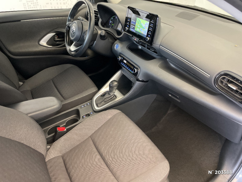 Toyota Yaris Yaris Hybride 116h Dynamic Business + Stage Hybrid Academy  occasion � Saint-Maximin - photo n�10
