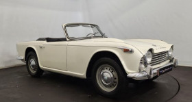 Triumph TR4 , garage PAUL'S CLASSIC CARS  CREANCES